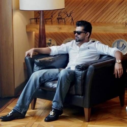 Buckle Arjan Dhillon